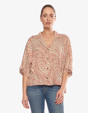 Le Temps Des Cerises Blouse in Orange: front