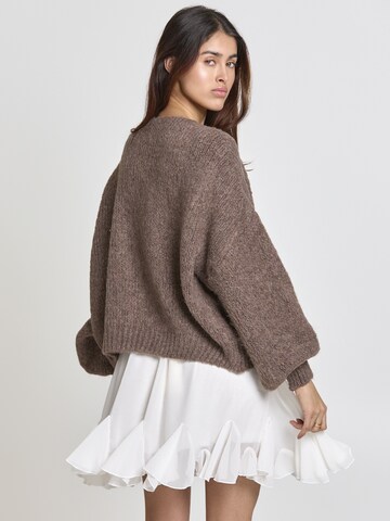 Lilavie Strickjacke ' Miaa ' in Braun