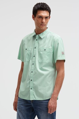 CAMP DAVID Regular fit Button Up Shirt in Green: front