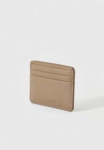Calvin Klein Kotelo värissä harmaa: takapuoli