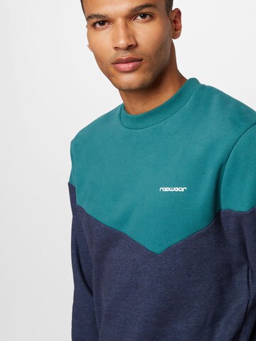 Ragwear Sweatshirt 'Dotie' in Blauw