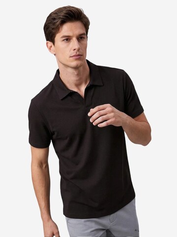 Tommy LifeMajica 'T-Shirts' - crna boja: prednji dio