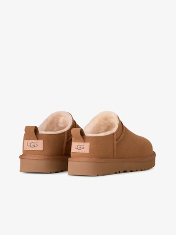 Boots 'Classic Micro' di UGG in beige