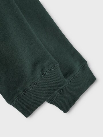 NAME IT Zúžený Kalhoty – zelená
