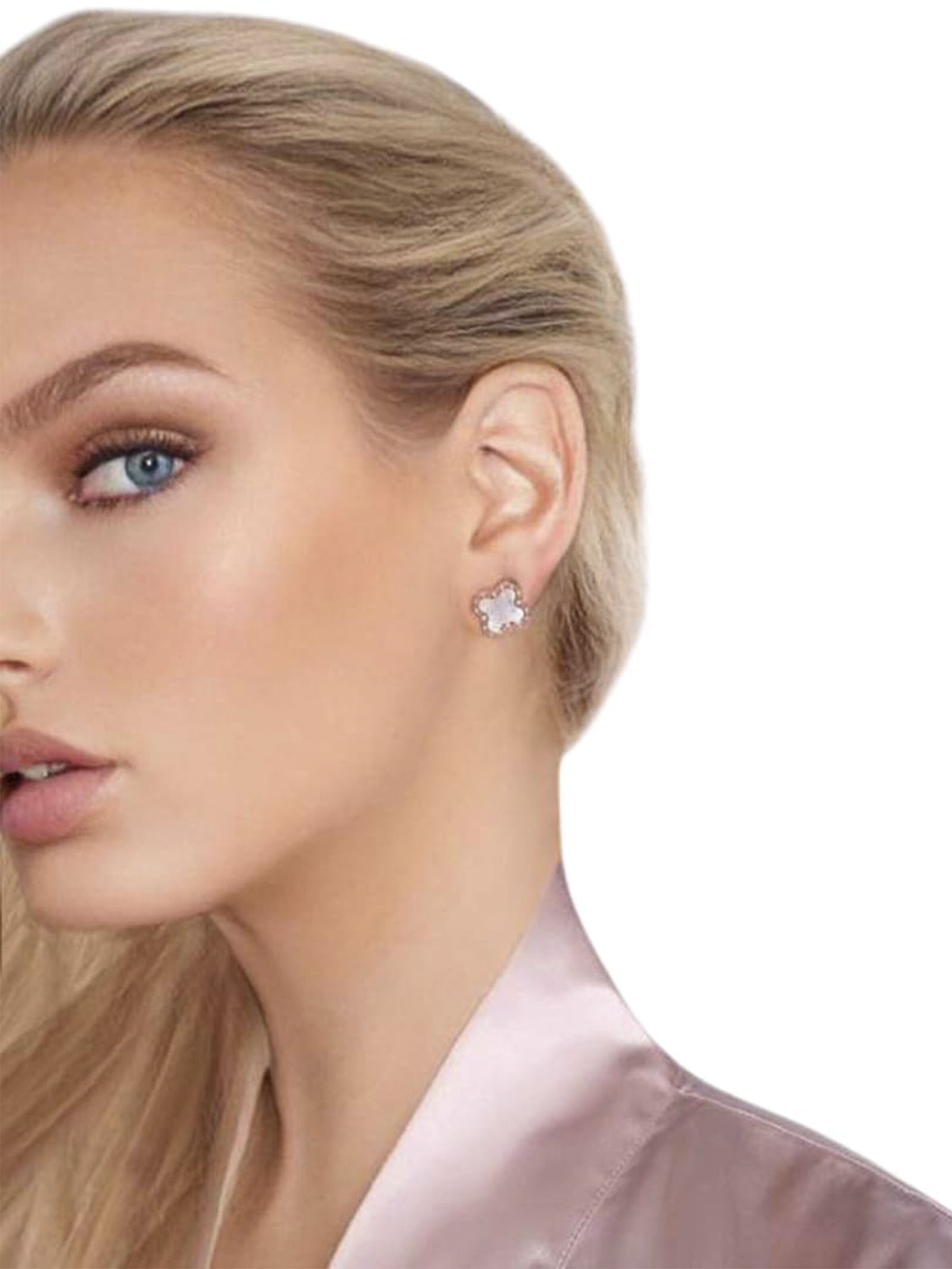 Lenoites Earrings in Gold: front