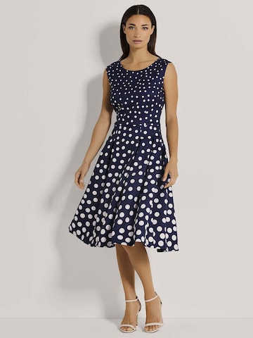 Robe d’été MADELEINE en bleu : devant