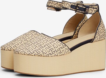 TOMMY HILFIGER Sandals in Beige