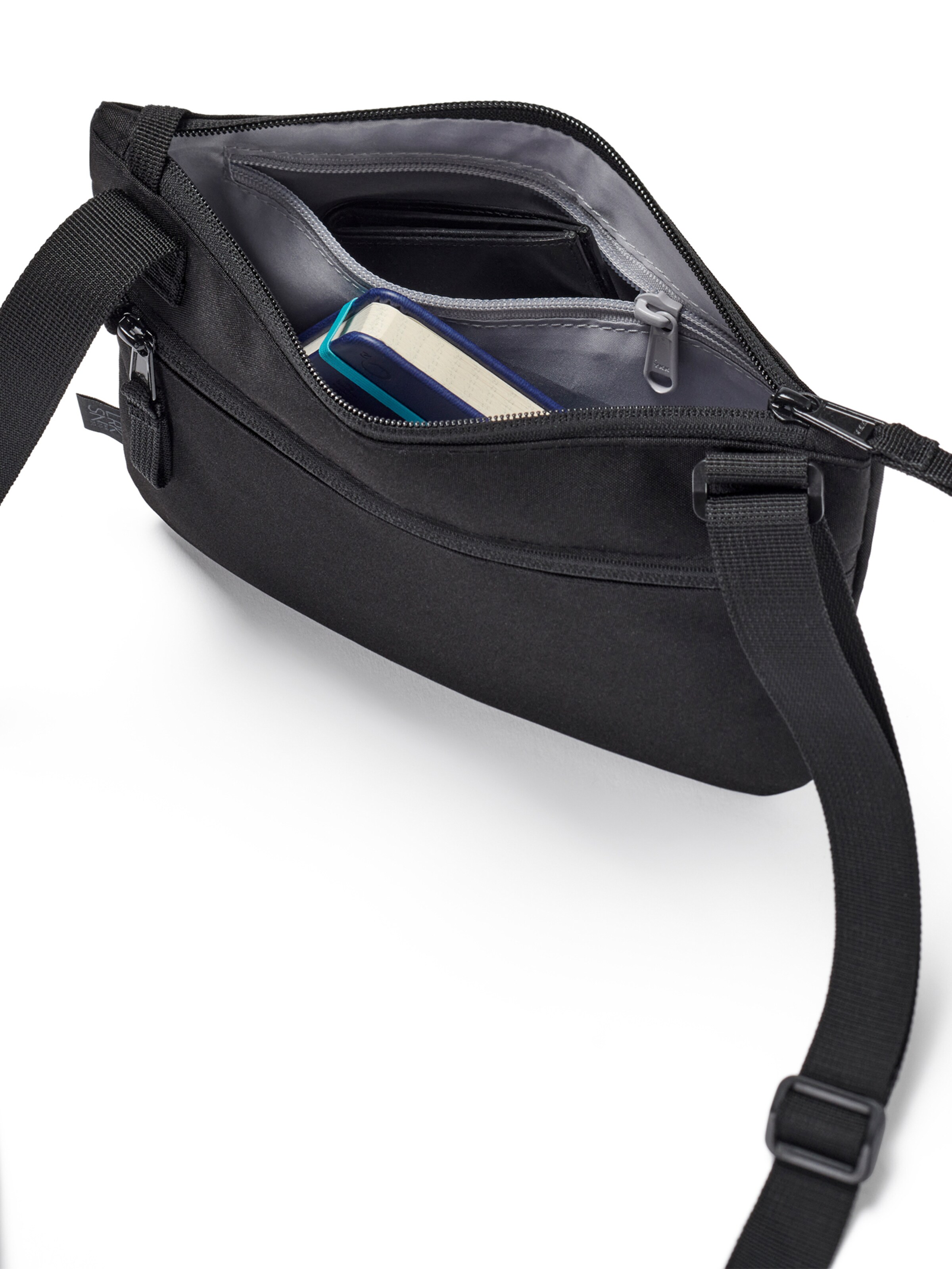 LARKSON Skuldertaske 'Henrik' i sort: top