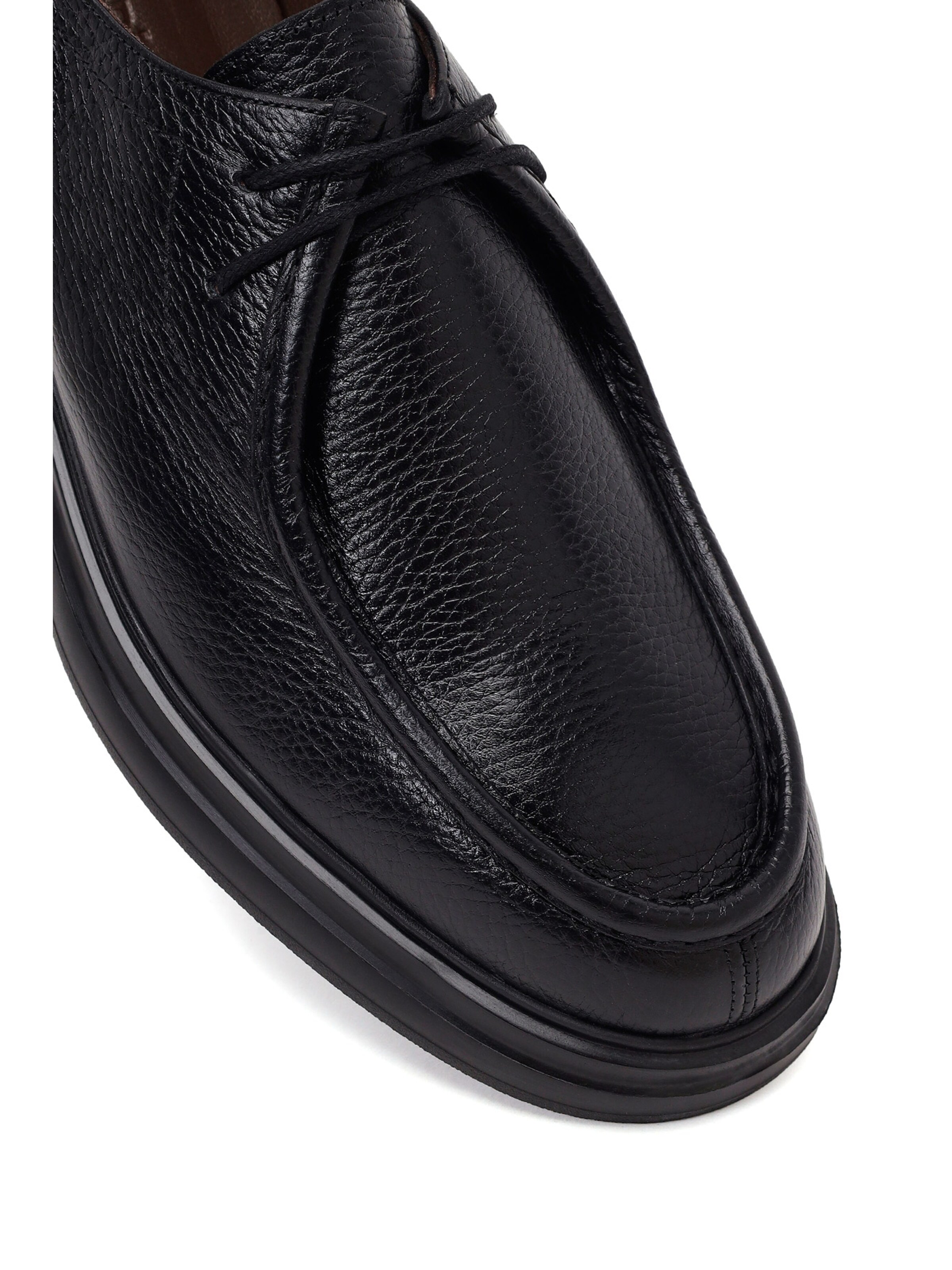 Chaussure à lacets Derimod en noir