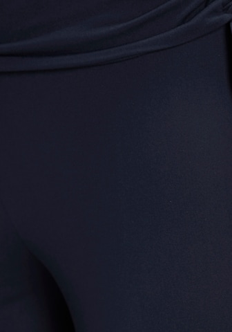 LASCANA Flared Hose in Blau