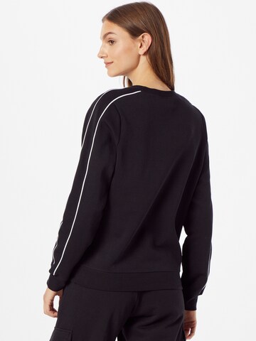 Nike SportswearSweater majica 'Nike Sportswear' - crna boja
