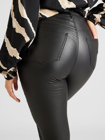 Vero Moda Curve - Skinny Pantalón 'CLORA' en negro