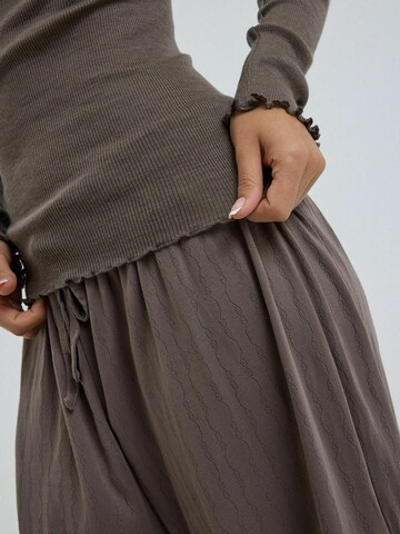 Seamless Basic Top ' Wooly ' in Bruin