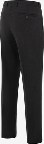 Thomas Goodwin Slim fit Pleated Pants in Black