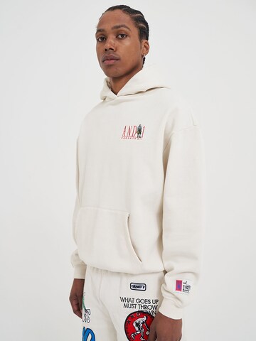 AND1 Sweatshirt 'Core Retro' in Beige: Vorderseite