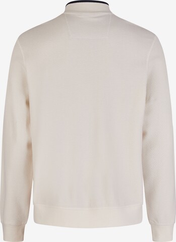 HECHTER PARIS Sweater in White