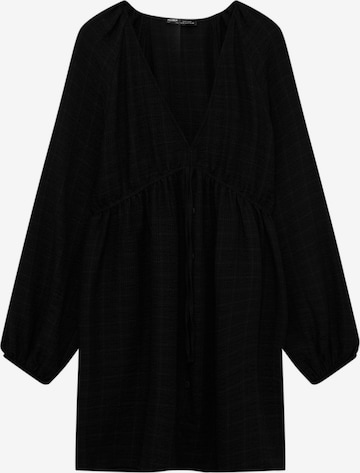 Pull&Bear Shirt Dress in Black: front
