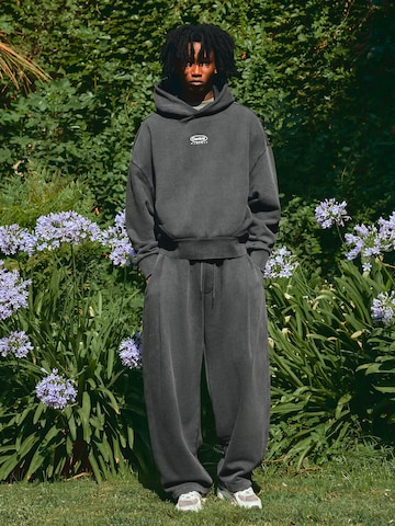 Bershka Sweatshirt in Zwart