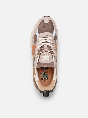 Kaotiko Sneakers laag 'Vancouver' in Bruin