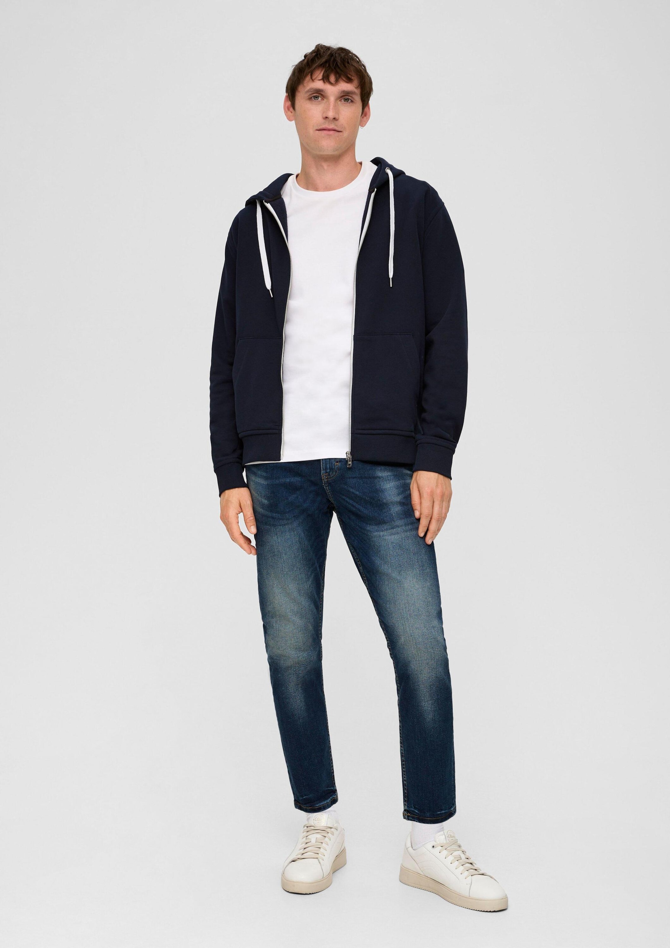 QS Tapered Jeans ' LIAM ' in Blauw