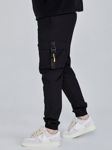 SikSilk Tapered Cargo trousers in Black