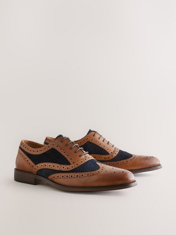 Chaussure à lacets Next en marron