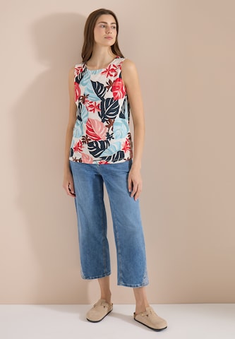 CECIL Top in White: front