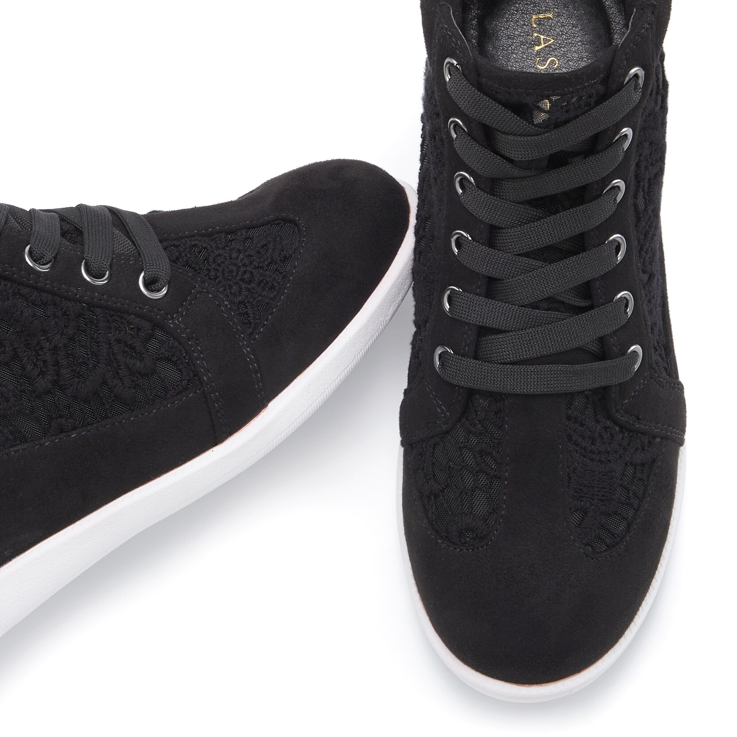 LASCANA Sneaker in Schwarz