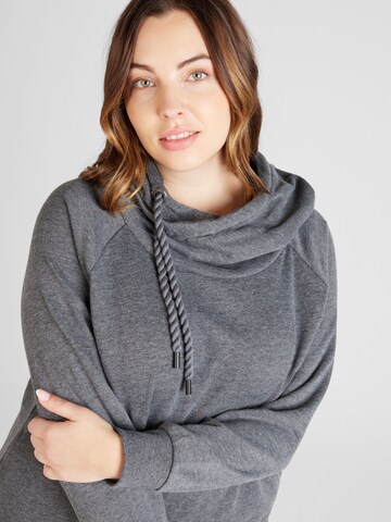 ONLY Carmakoma - Sudadera 'CARLAMILLE' en gris