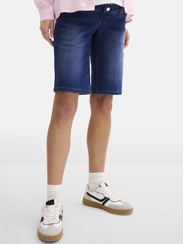 bonprix Slimfit Jeans in Blau: Vorderseite