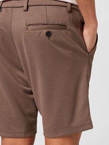 JACK & JONES - Regular Calças chino 'Phil' em castanho