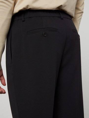 DAN FOX APPAREL Regular Trousers with creases 'Milan' in Black