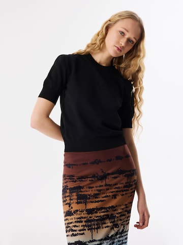 Pull-over Twist en noir : devant