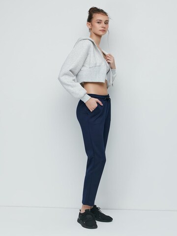 C&City Tapered Trousers in Blue