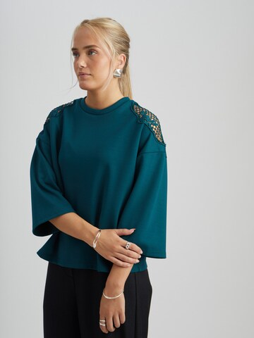Peppercorn Sweatshirt 'Tomine' in Groen: voorkant