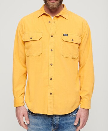 Superdry Regular fit Overhemd in Geel: voorkant