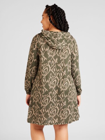 Robe 'ALBA' ONLY Carmakoma en vert