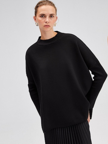 Pullover 'Drop Shoulder Knit Tunic' di Touché Privé in nero