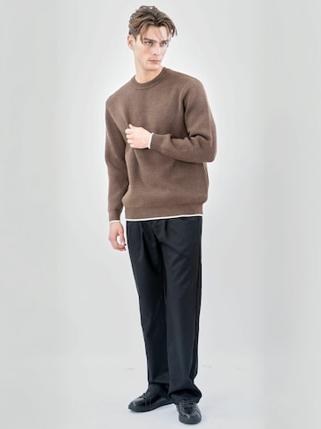 TEESHOPPEN Trui ' Crewneck ' in Bruin: voorkant