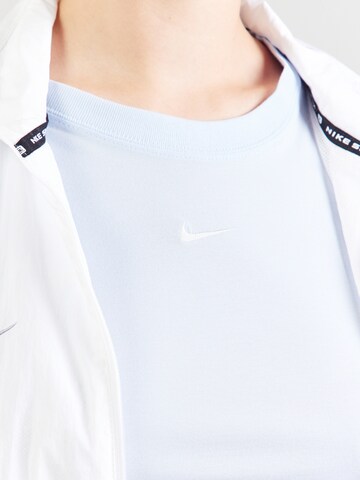 T-shirt Nike Sportswear en bleu