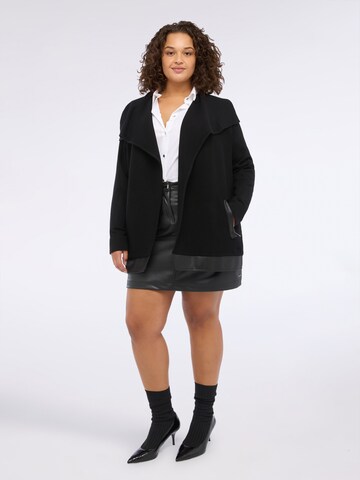 Pull-over Fiorella Rubino en noir : devant
