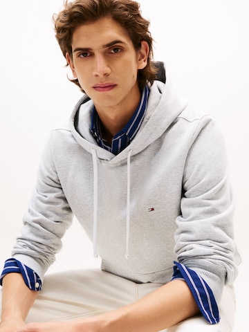 pilka TOMMY HILFIGER Megztinis be užsegimo 'ESSENTIAL'