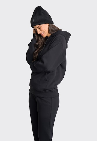 OCEANSAPART Beanie 'Beauty' in Black
