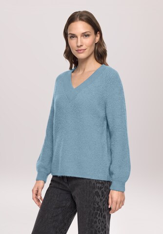 Betty Barclay Sweater in Blue: front