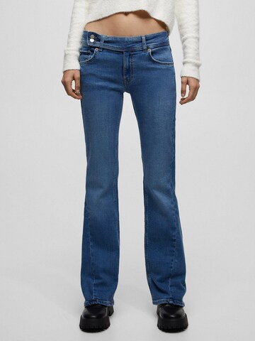 Pull&Bear Flared Jeans in Blau