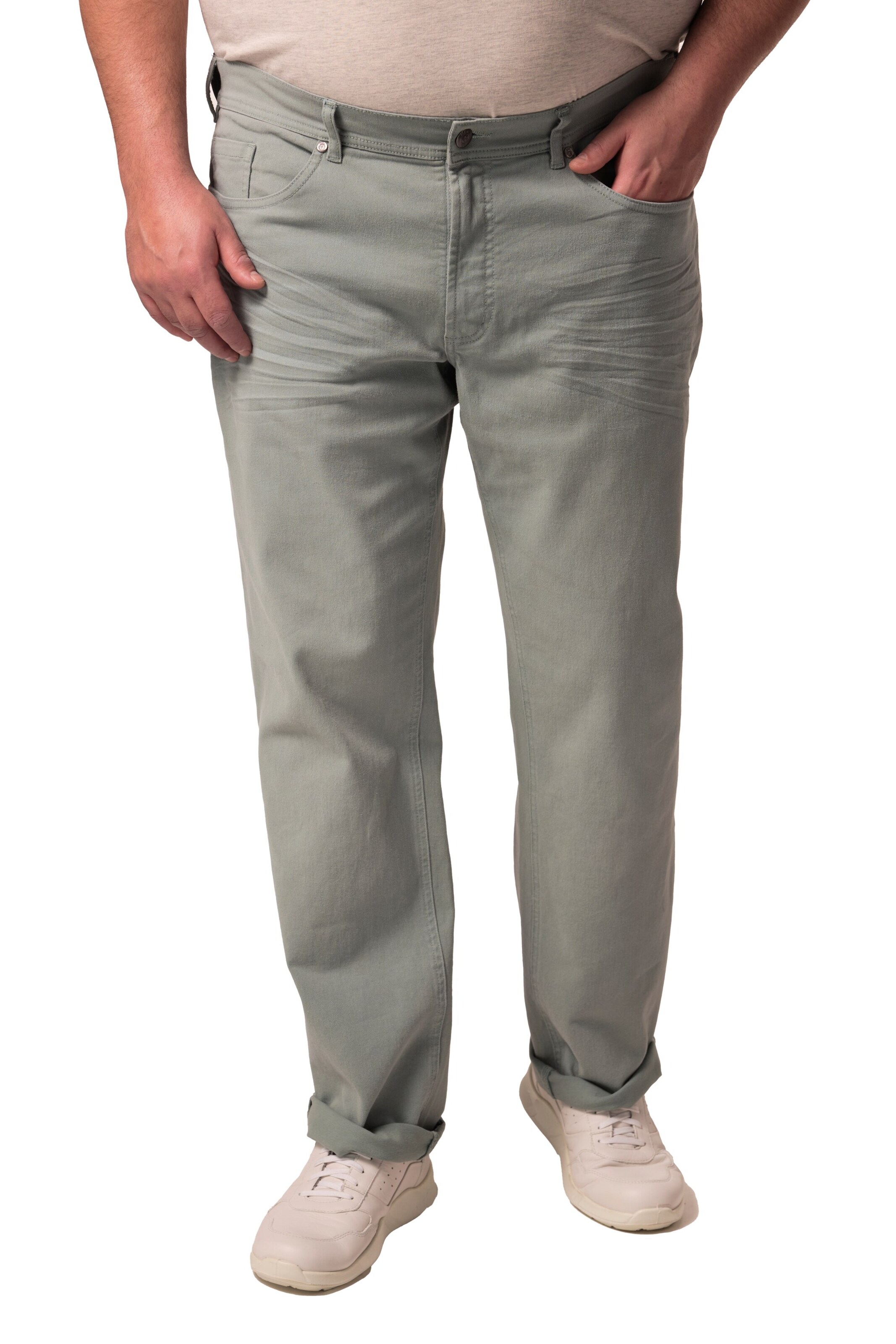 Men Plus Regular Jeans in Green: front