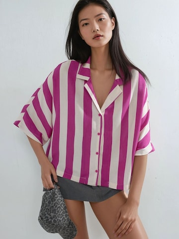 Busem Blouse in Pink: front