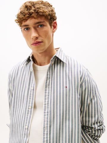 Regular fit Cămașă de la TOMMY HILFIGER pe albastru