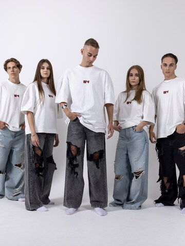 BTY Oversized tričko 'Unisex Oversized T-shirt' – bílá