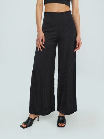 Wide leg Pantaloni 'Jemma' de la EDITED pe negru: față